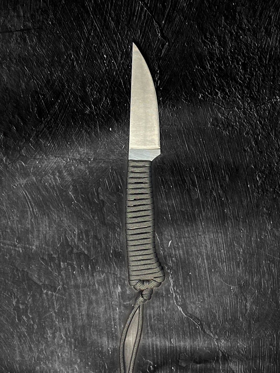 Outdoor Hiking Utility Paracord EDC Knife - Charcoal