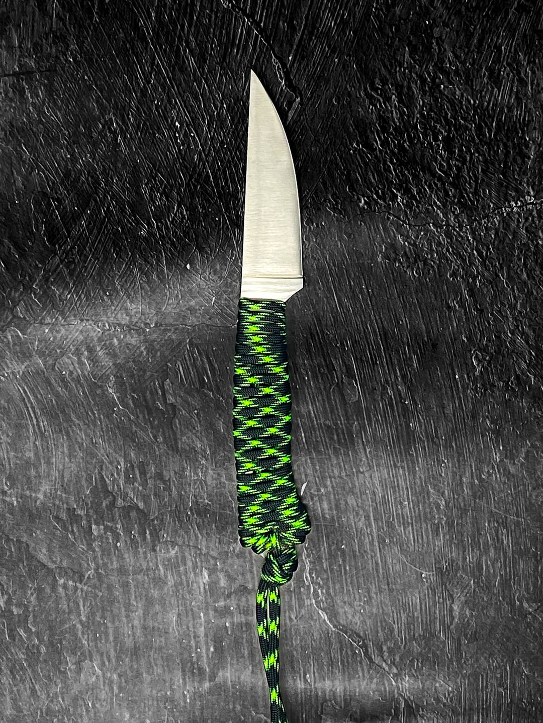 Outdoor Hiking Utility Paracord EDC Knife - Dark Decay